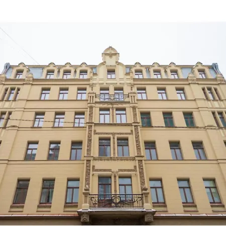 Modern Near Theater! *