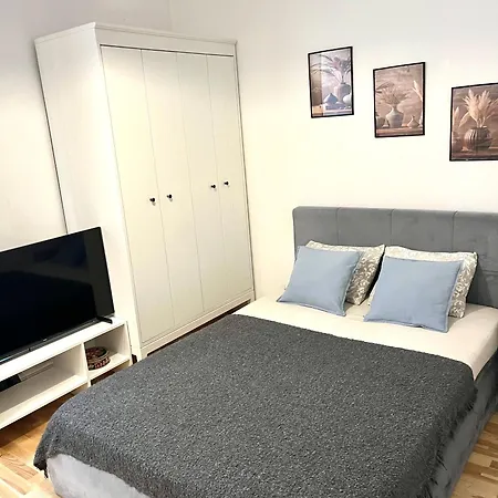 Modern Near Theater! Apartment Riga