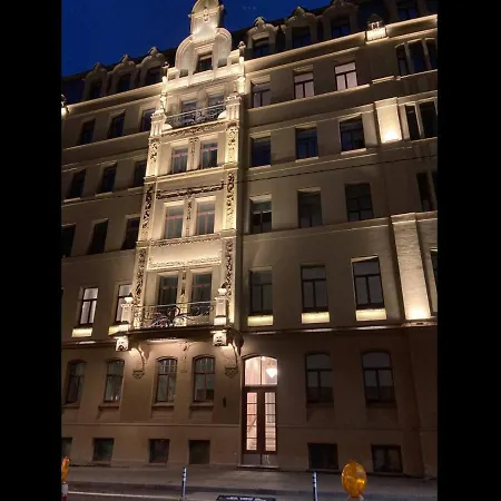 Daire Modern Near Theater! Riga